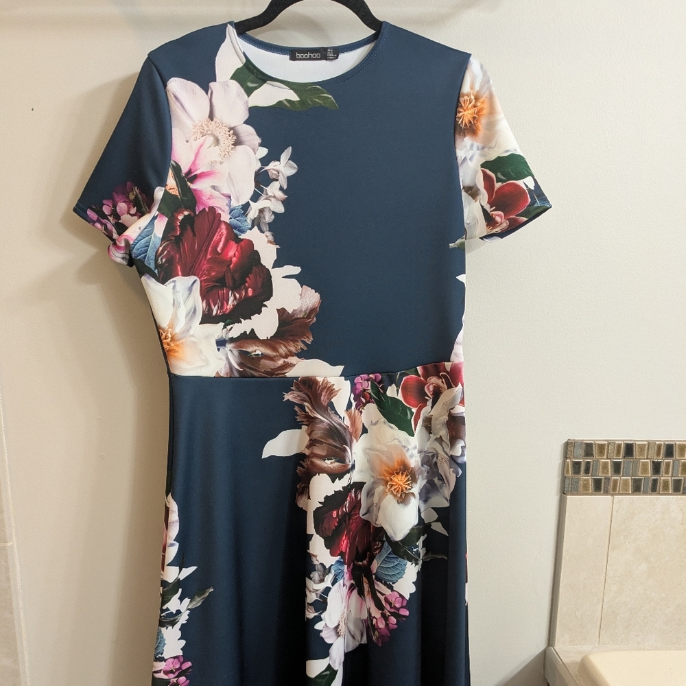 Boohoo Navy Floral Midi Dress